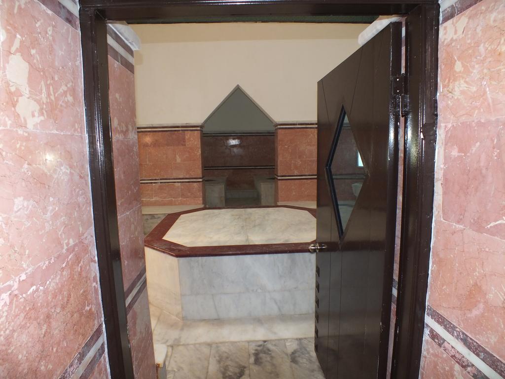 Hotel Suix Lara Antalya Exteriör bild